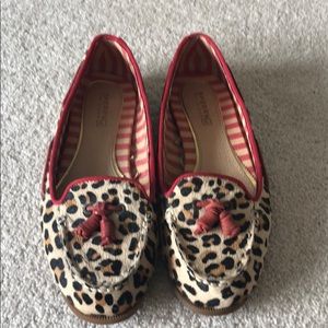 SPERRY Top Sider slip ons.Cheetah with red accents